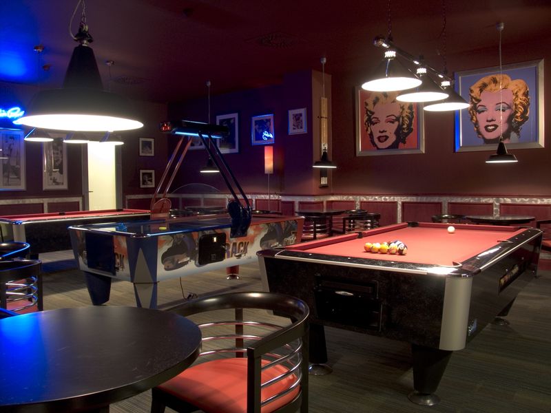 Hollywood suite & Coctail bar w AquaCity Poprad